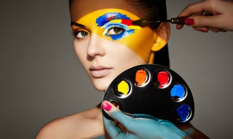 makeup artist