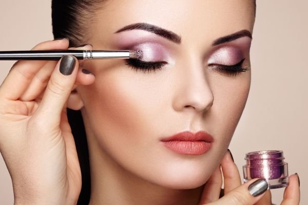Eye makeup