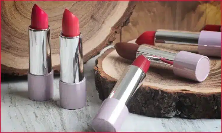 lip color application