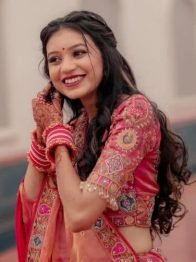 engagement makeup services by wedium puri