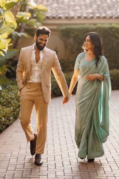 Couple Photography Poses: 15+ Romantic and Creative Ideas for Stunning Photos 8 walking hand in hand couple pose picture